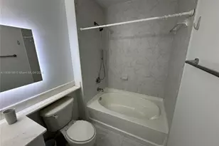 234 NE 3rd St, Miami, FL 33132 - Photo 15