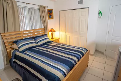 17425 NW 75th Pl #101, Hialeah, FL 33015 - Photo 19
