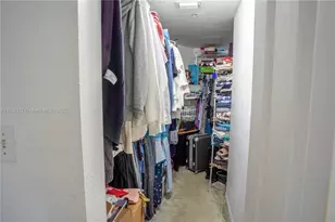 17425 NW 75th Pl, Hialeah, FL 33015 - Photo 15