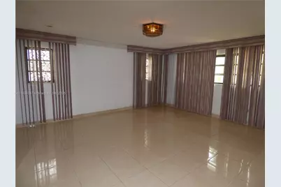 290 NE 108th St, Miami, FL 33161 - Photo 21