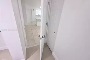 2620 S University Dr, Davie, FL 33328 - Photo 37