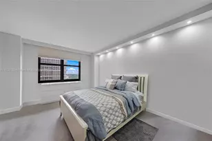 9801 Collins Ave, Bal Harbour, FL 33154 - Photo 19