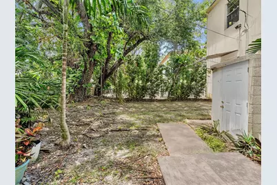 3210 E Elizabeth St, Miami, FL 33133 - Photo 31