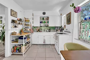 3210 E Elizabeth St, Miami, FL 33133 - Photo 11