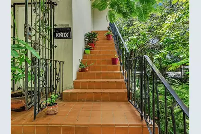 3210 E Elizabeth St, Miami, FL 33133 - Photo 3