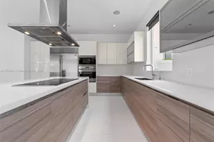 10431 NW 68th Terrace, Doral, FL 33178 - Photo 21