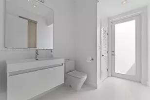 10431 NW 68th Terrace, Doral, FL 33178 - Photo 27