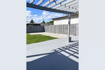 1321 NE 43rd Ct, Pompano Beach, FL 33064 - Photo 3