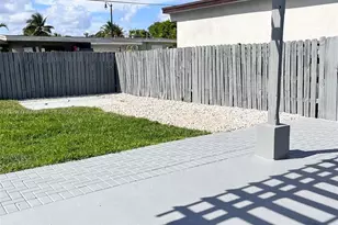 1321 NE 43rd Ct, Pompano Beach, FL 33064 - Photo 3