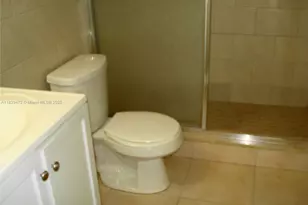 5755 W 20th Ave, Hialeah, FL 33012 - Photo 15