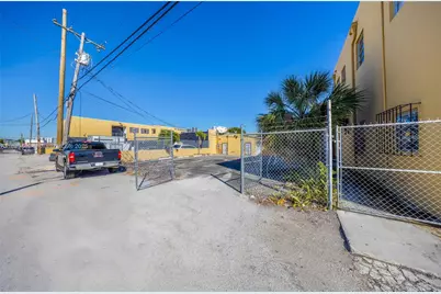 1554 W Flagler St, Miami, FL 33135 - Photo 21