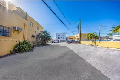 1554 W Flagler St, Miami, FL 33135 - Photo 15