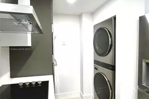 701 Brickell Key Blvd, Miami, FL 33131 - Photo 3