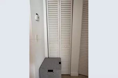 1100 NE 1st Ct #103, Hallandale Beach, FL 33009 - Photo 19