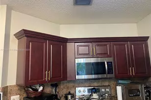 6006 Plum Pl, Tamarac, FL 33321 - Photo 37