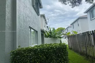 6006 Plum Pl, Tamarac, FL 33321 - Photo 57