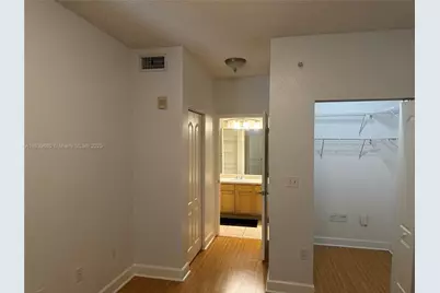 6001 SW 70th St #304, South Miami, FL 33143 - Photo 13