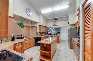 400 NW 128th Ave, Miami, FL 33182 - Photo 17