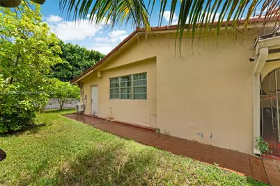 400 NW 128th Ave, Miami, FL 33182 - Photo 43