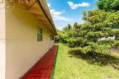 400 NW 128th Ave, Miami, FL 33182 - Photo 45