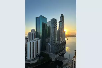 41 SE 5th St #1901, Miami, FL 33131 - Photo 25