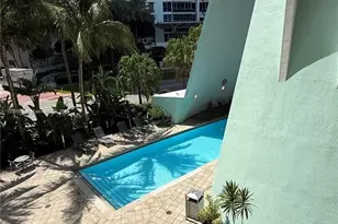 6000 Collins Ave, Miami Beach, FL 33140 - Photo 23