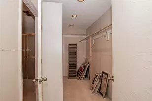 1800 NE 114th St, Miami, FL 33181 - Photo 15