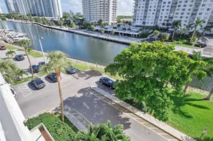 400 Kings Point Dr, Sunny Isles Beach, FL 33160 - Photo 19