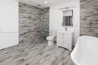 1110 S 14th Ave #1110, Hollywood, FL 33020 - Photo 17