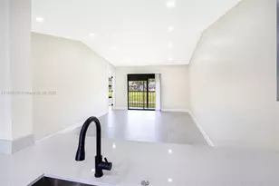 9431 Boca Cove Cir, Boca Raton, FL 33428 - Photo 9