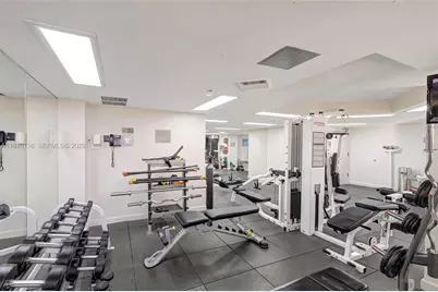 20185 E Country Club Dr #1406, Aventura, FL 33180 - Photo 33