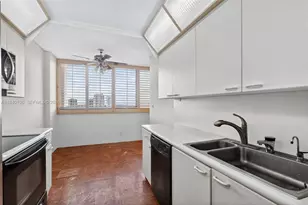 20185 E Country Club Dr, Aventura, FL 33180 - Photo 13