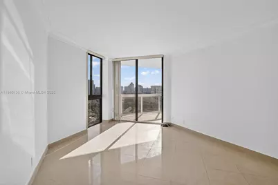 20185 E Country Club Dr #1405, Aventura, FL 33180 - Photo 21