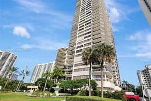 20185 E Country Club Dr, Aventura, FL 33180 - Photo 19