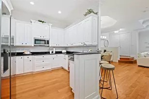 400 NE 69th Cir, Boca Raton, FL 33487 - Photo 7