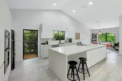 23273 Water Cir, Boca Raton, FL 33486 - Photo 9