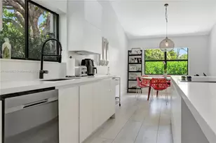 23273 Water Cir, Boca Raton, FL 33486 - Photo 11