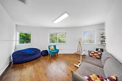 1267 SW 22nd St, Miami, FL 33145 - Photo 7