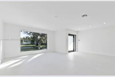 14700 SW 83rd Pl, Palmetto Bay, FL 33158 - Photo 3