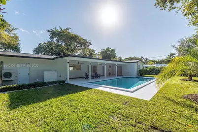 14700 SW 83rd Pl, Palmetto Bay, FL 33158 - Photo 19
