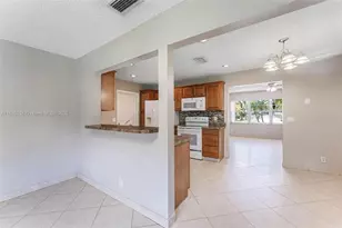 9285 Affirmed Ln, Boca Raton, FL 33496 - Photo 11