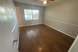 9285 Affirmed Ln, Boca Raton, FL 33496 - Photo 5