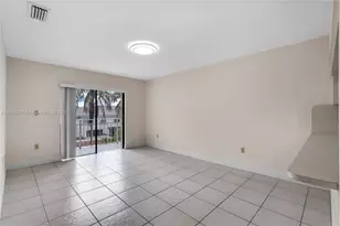 8425 NW 8th St, Miami, FL 33126 - Photo 7