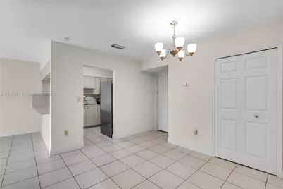 8425 NW 8th St #304, Miami, FL 33126 - Photo 3