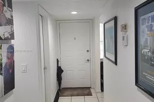 12950 SW 7th Ct, Pembroke Pines, FL 33027 - Photo 5