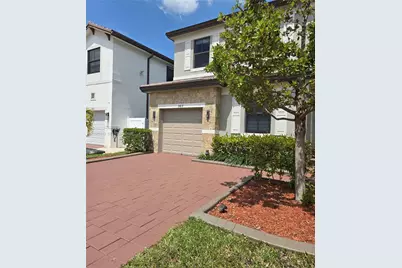 3419 W 109th Pl, Hialeah, FL 33018 - Photo 3