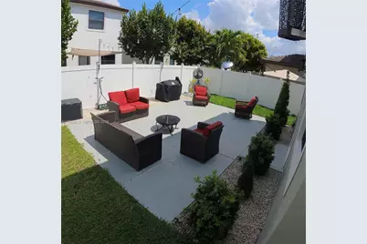 3419 W 109th Pl, Hialeah, FL 33018 - Photo 41