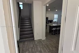 3419 W 109th Pl, Hialeah, FL 33018 - Photo 11