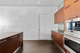 16001 Collins Ave, Sunny Isles Beach, FL 33160 - Photo 9