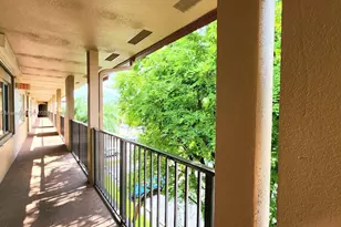 901 SW 138th Ave, Pembroke Pines, FL 33027 - Photo 1